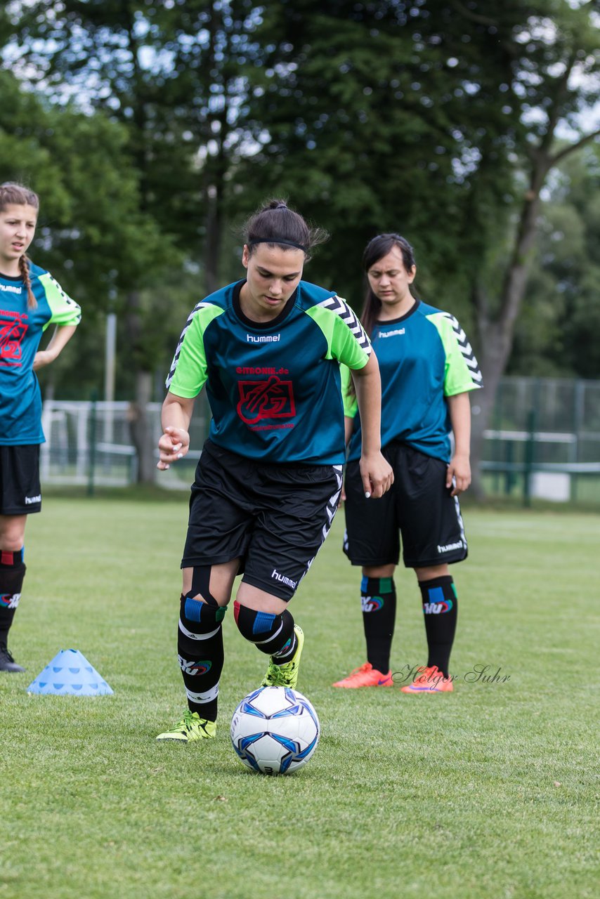 Bild 67 - wBJ Hamburger SV : SV Henstedt Ulzburg : Ergebnis: 4:2